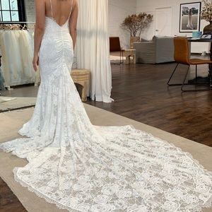 Grace Loves Lace - Clo with Veil